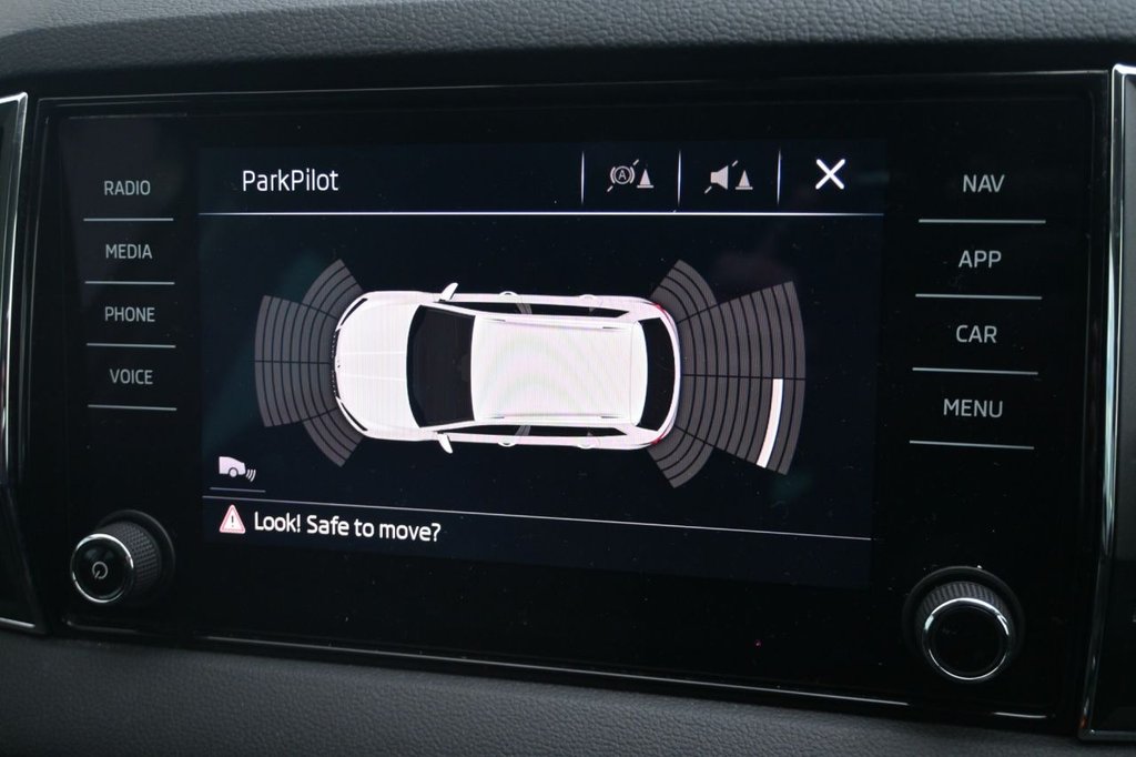 Used Skoda Karoq 2019 for sale - 76642622: Photo 13