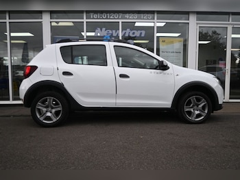 Used Dacia Sandero Stepway 2018 for sale - 75830485: Photo