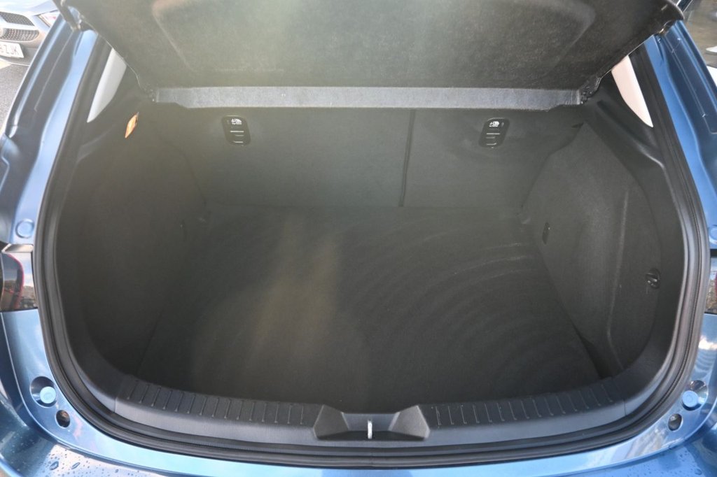 Used Mazda Mazda3 2018 for sale - 76291548: Photo 10