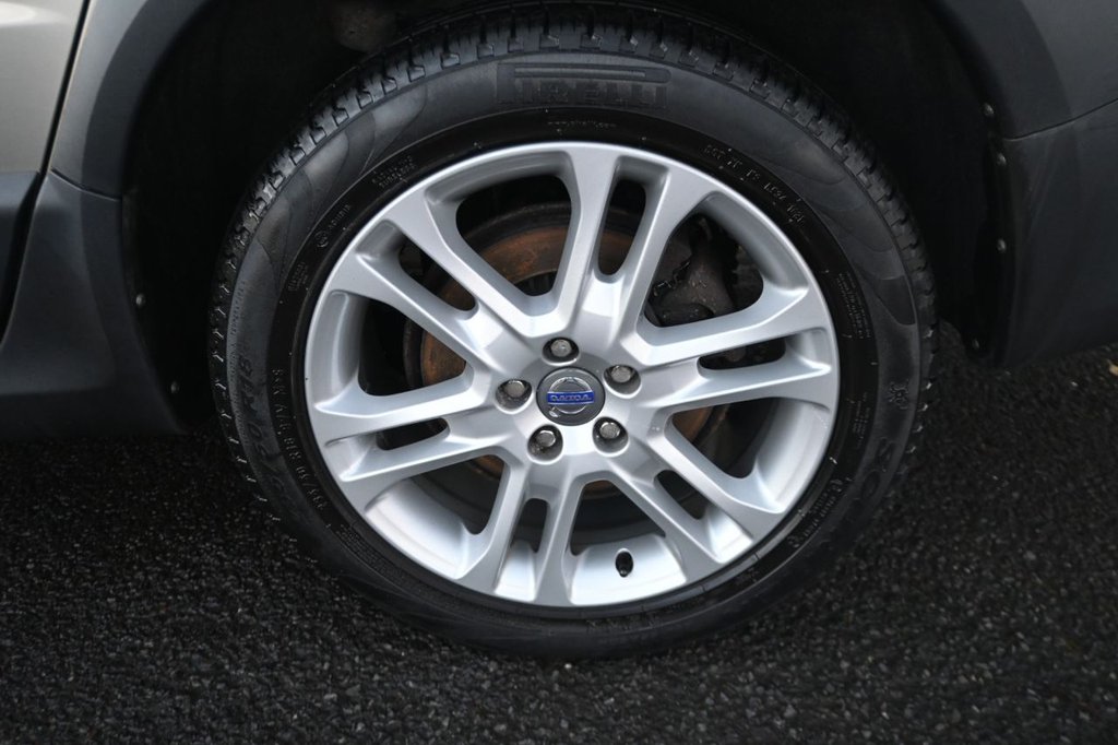 Used Volvo XC70 2014 for sale - 76901145: Photo 14