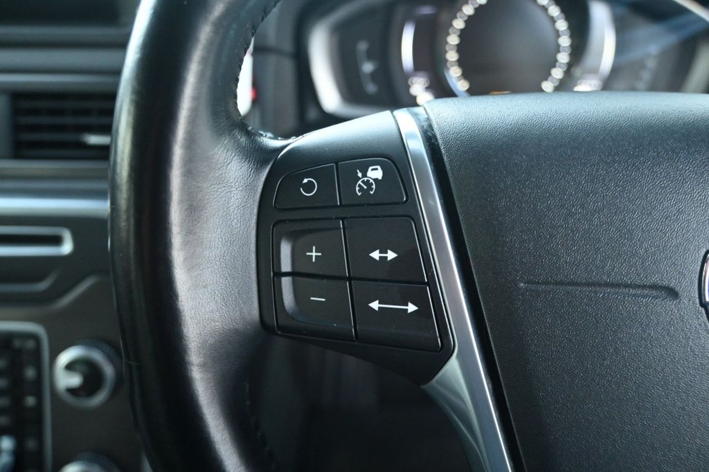 Used Volvo XC70 2014 for sale - 76901145: Photo 31