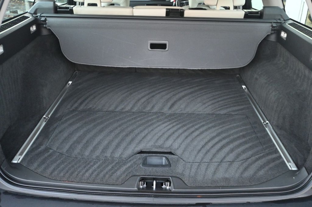 Used Volvo XC70 2014 for sale - 76901145: Photo 8