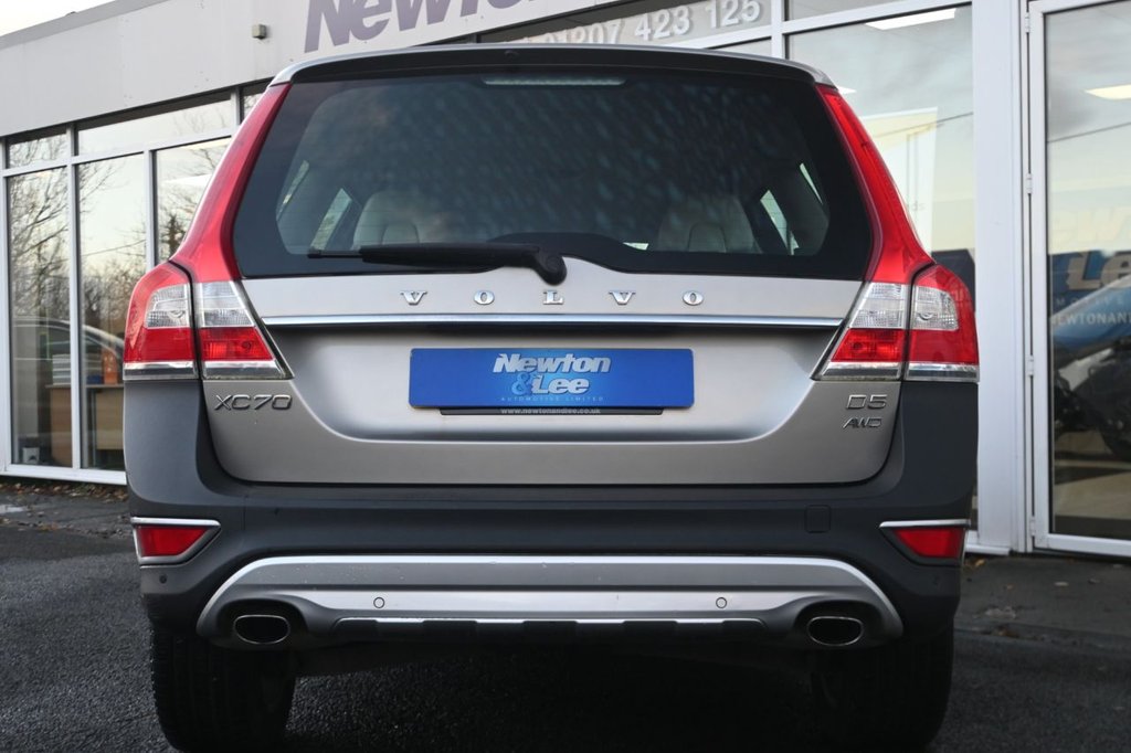 Used Volvo XC70 2014 for sale - 76901145: Photo 9