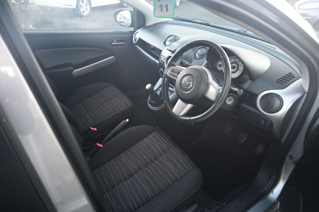 Used Mazda Mazda2 2009 for sale - 76900455: Photo 4