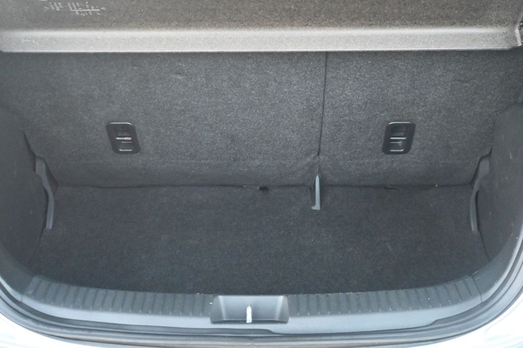 Used Mazda Mazda2 2009 for sale - 76900455: Photo 7