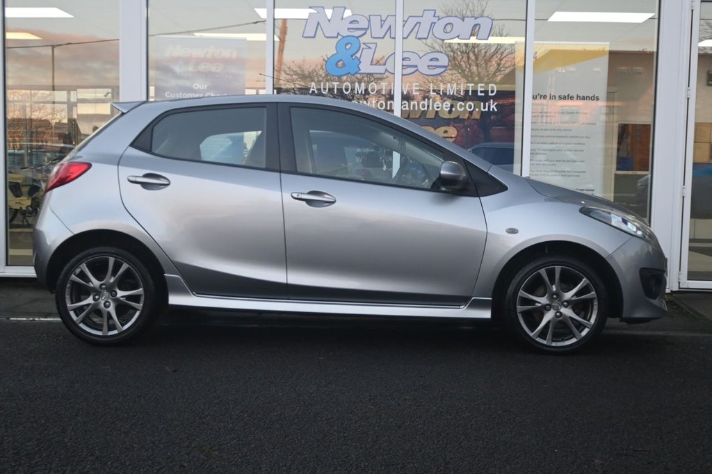 Used Mazda Mazda2 2009 for sale - 76900455: Photo 9