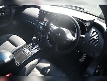 Used Infiniti QX70 2016 for sale - 79482198: Photo