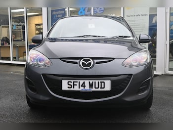 Used Mazda Mazda2 2014 for sale - 77275760: Photo