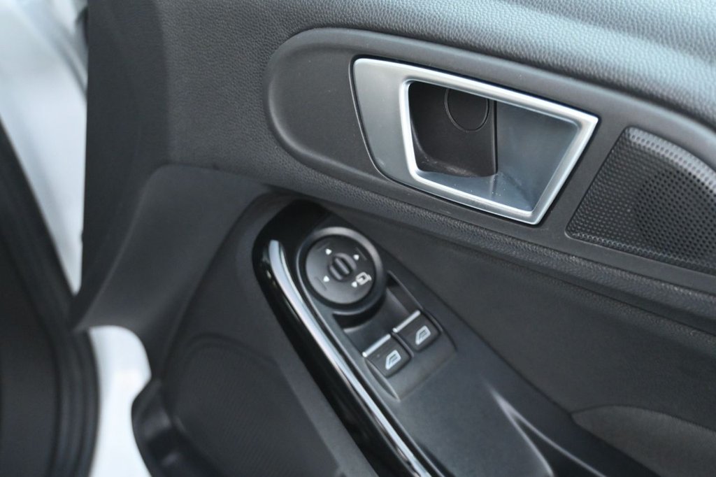 Used Ford Fiesta 2017 for sale - 76604452: Photo 11