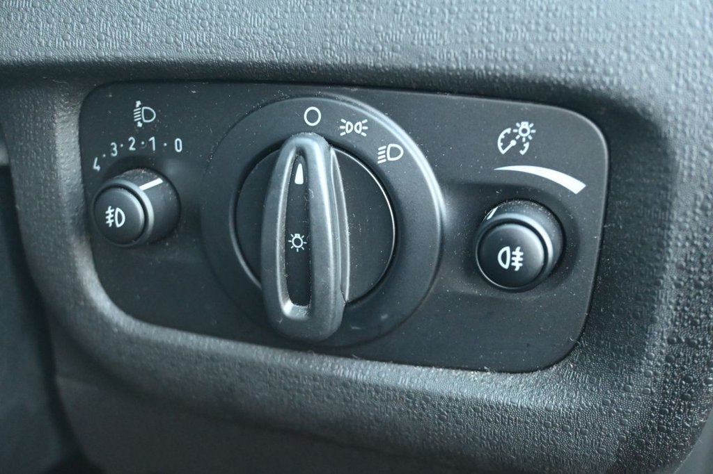 Used Ford Fiesta 2017 for sale - 76604452: Photo 13