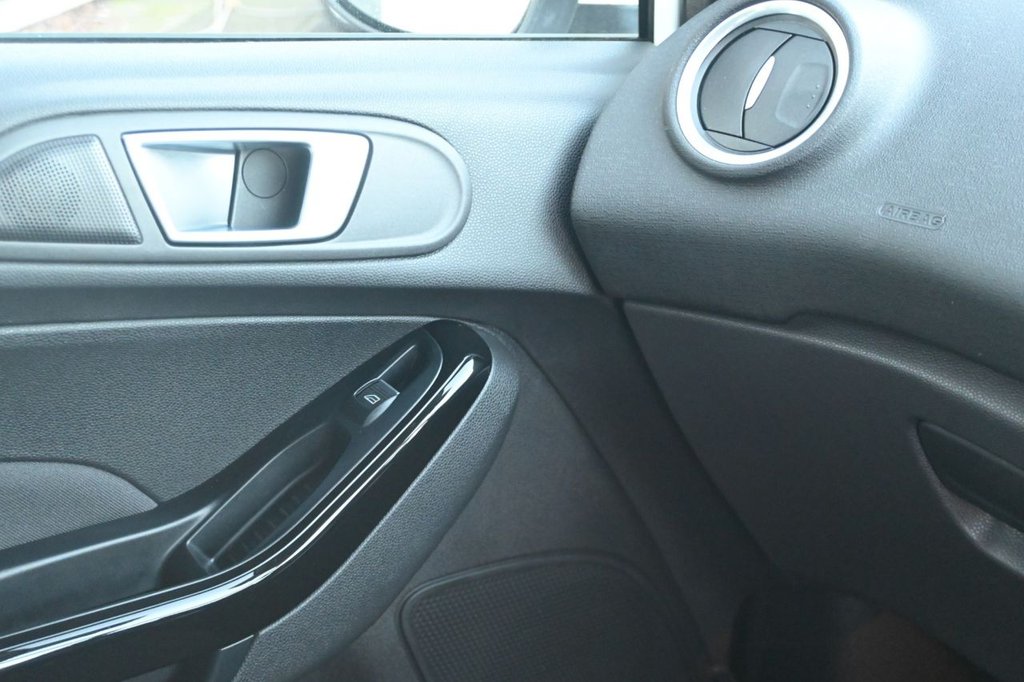 Used Ford Fiesta 2017 for sale - 76604452: Photo 16
