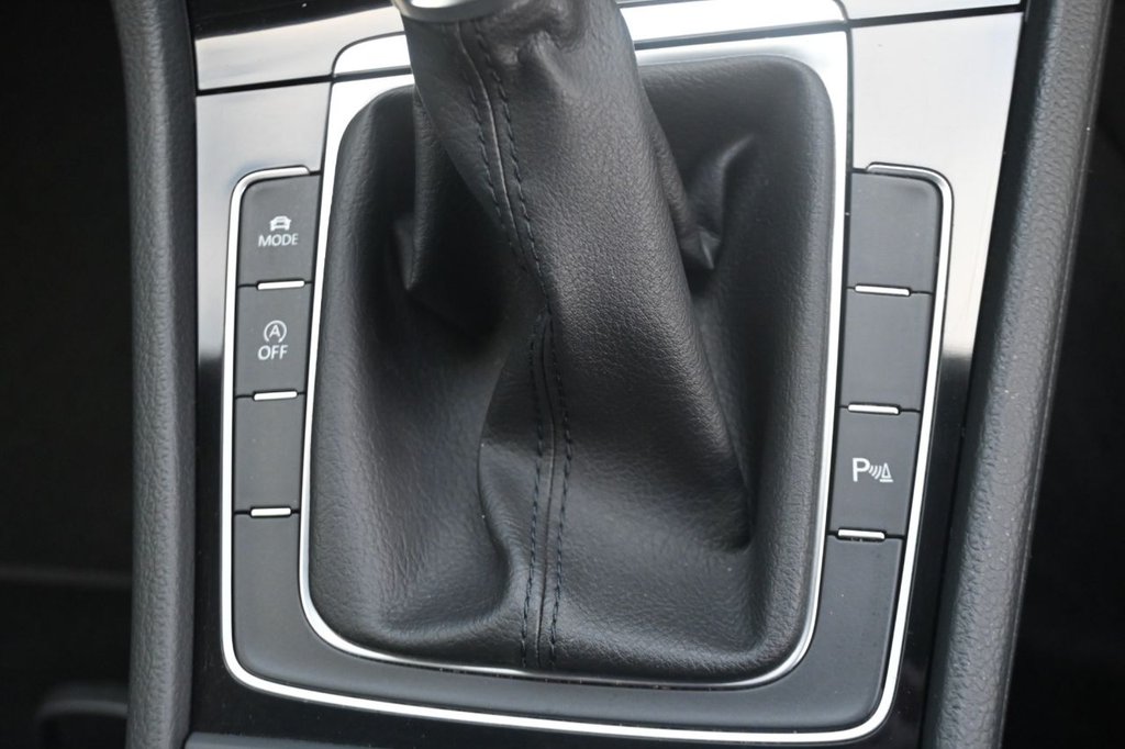 Used Volkswagen Golf 2014 for sale - 77952709: Photo 21