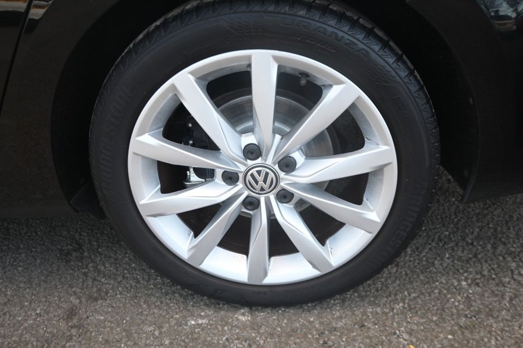 Used Volkswagen Golf 2014 for sale - 77952709: Photo 27