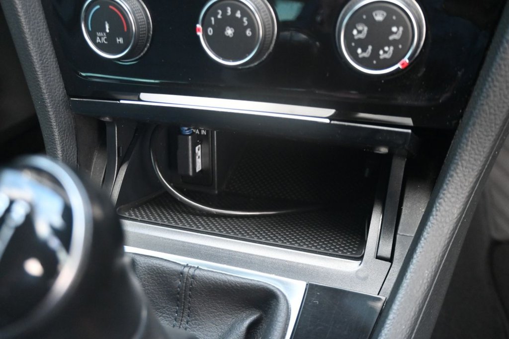 Used Volkswagen Golf 2014 for sale - 77952709: Photo 34