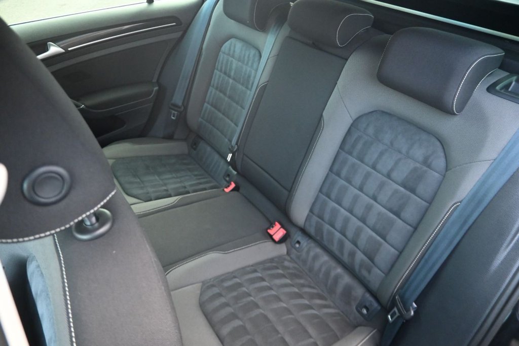 Used Volkswagen Golf 2014 for sale - 77952709: Photo 42