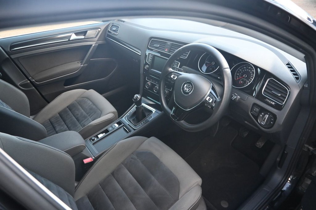 Used Volkswagen Golf 2014 for sale - 77952709: Photo 5