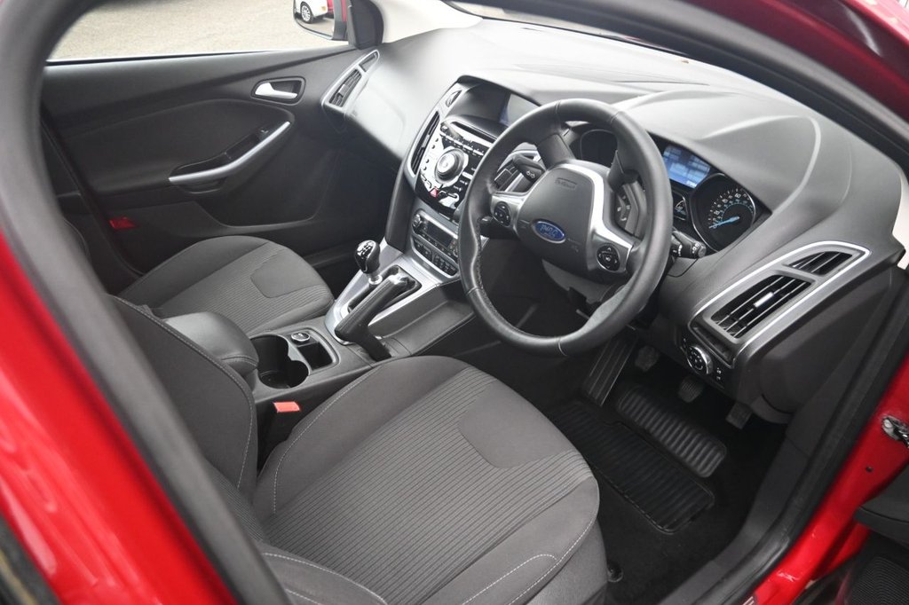 Used Ford Focus 2014 for sale - 76574752: Photo 5