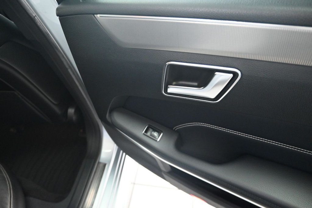 Used Mercedes-Benz E Class 2016 for sale - 75802332: Photo 10