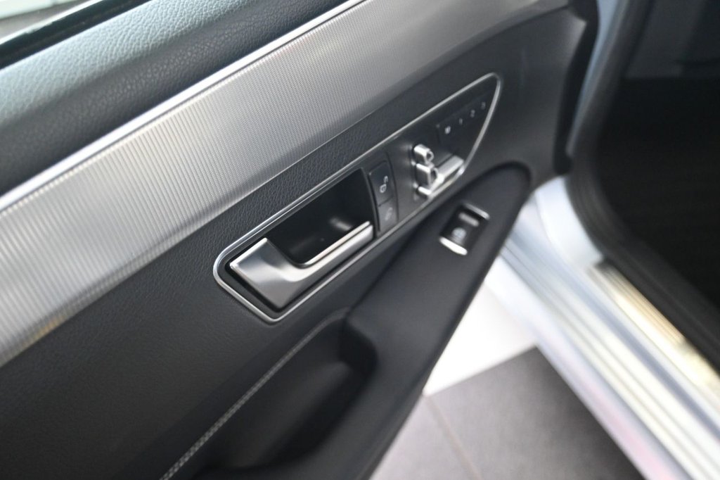 Used Mercedes-Benz E Class 2016 for sale - 75802332: Photo 47