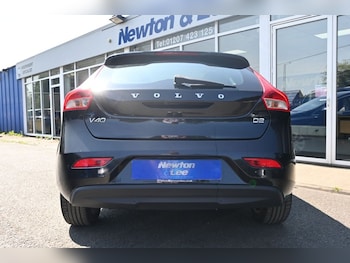 Used Volvo V40 2015 for sale - 79197320: Photo