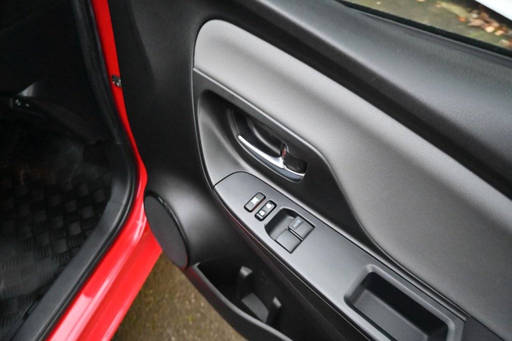 Used Toyota Yaris 2019 for sale - 76417573: Photo 12