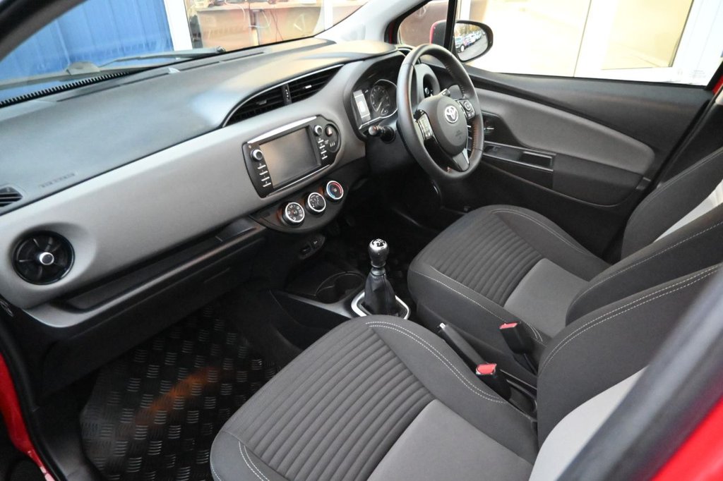 Used Toyota Yaris 2019 for sale - 76417573: Photo 18