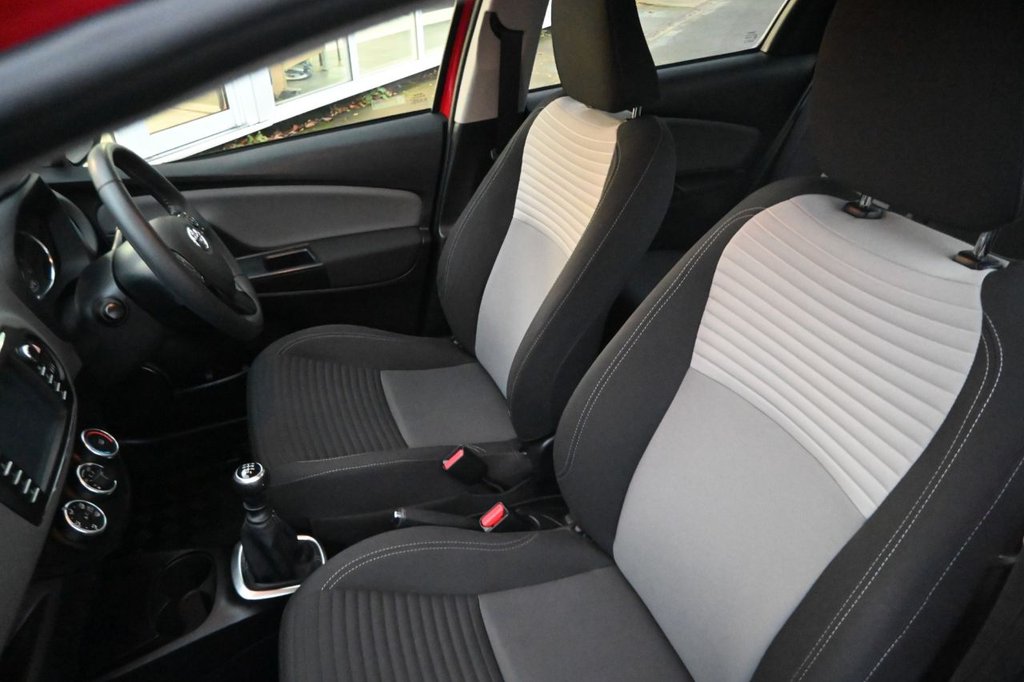 Used Toyota Yaris 2019 for sale - 76417573: Photo 26