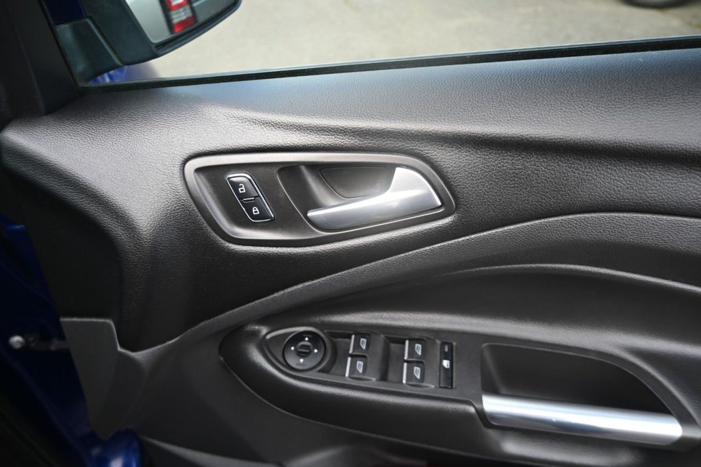 Used Ford Kuga 2015 for sale - 78043906: Photo 16