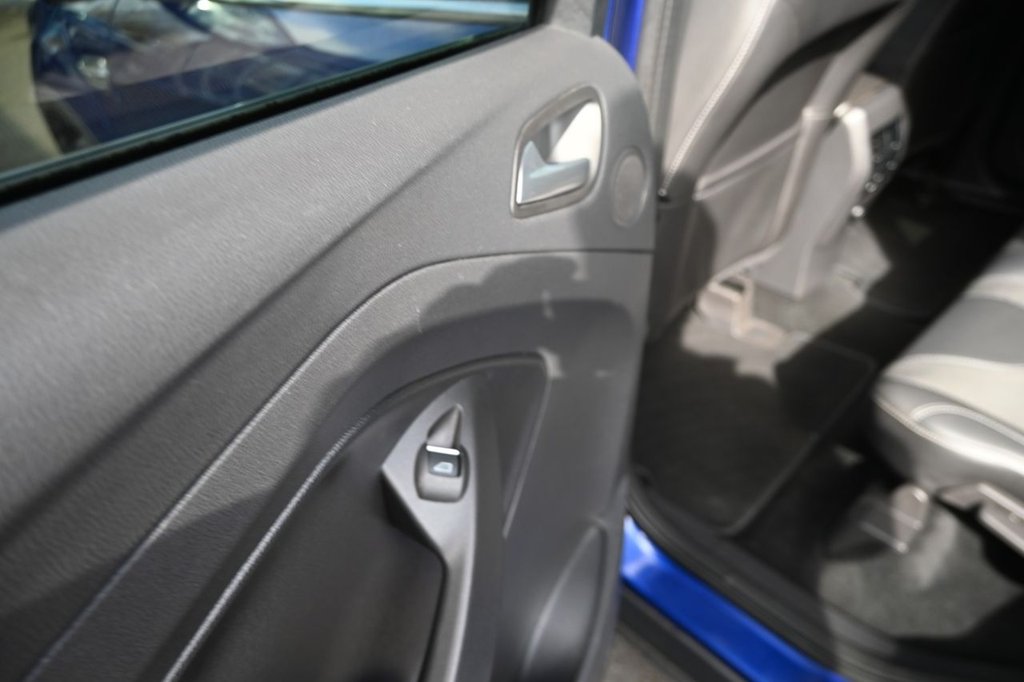 Used Ford Kuga 2015 for sale - 78043906: Photo 34