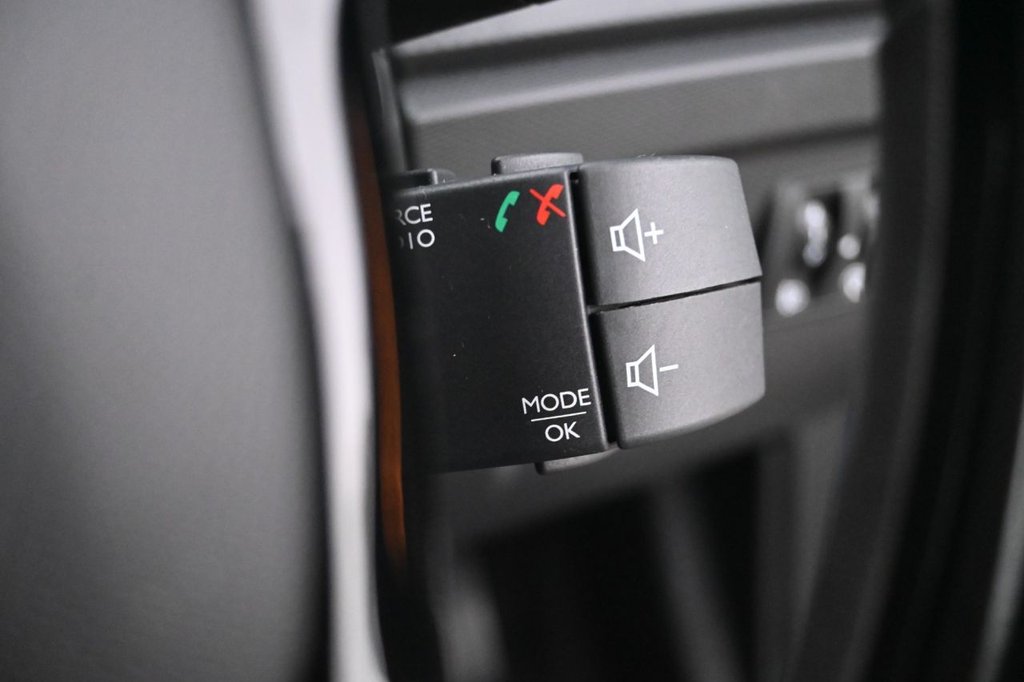 Used Renault Captur 2013 for sale - 76132794: Photo 23