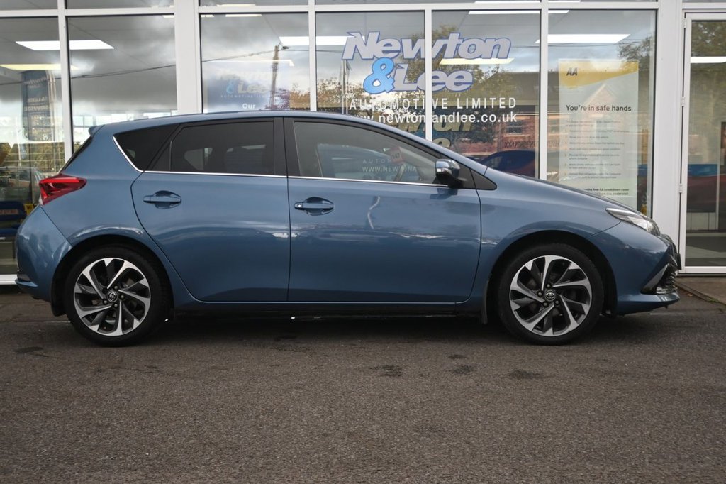 Used Toyota Auris 2015 for sale - 77576094: Photo 8