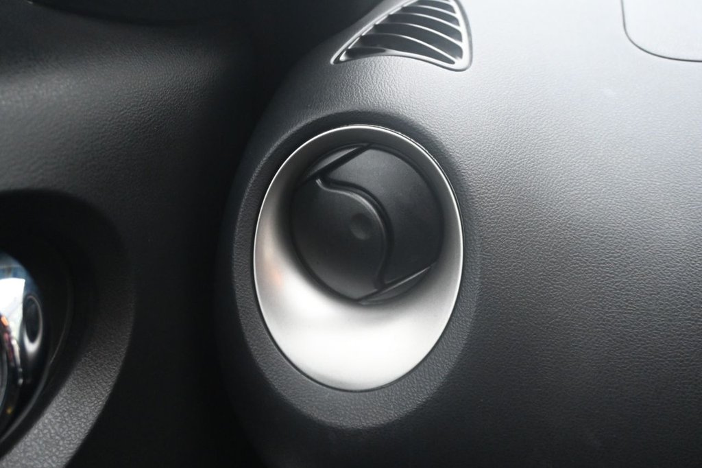 Used Nissan Juke 2013 for sale - 77654837: Photo 19