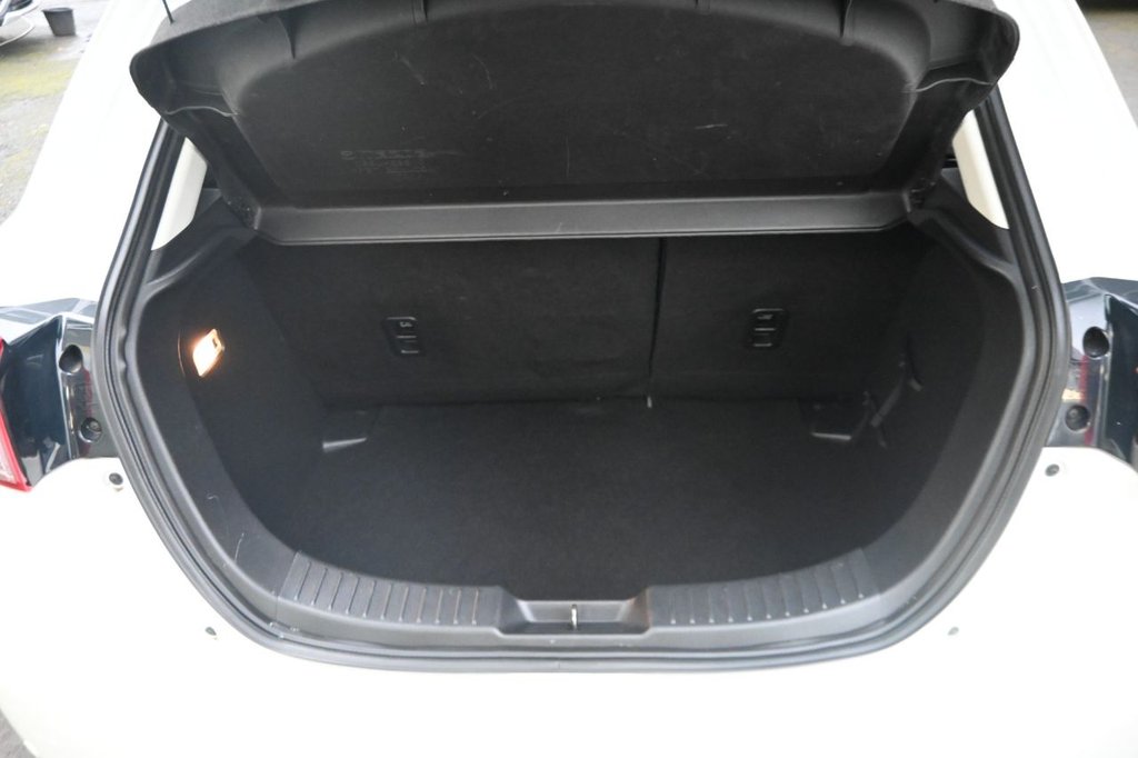 Used Mazda Mazda2 2016 for sale - 77133125: Photo 26