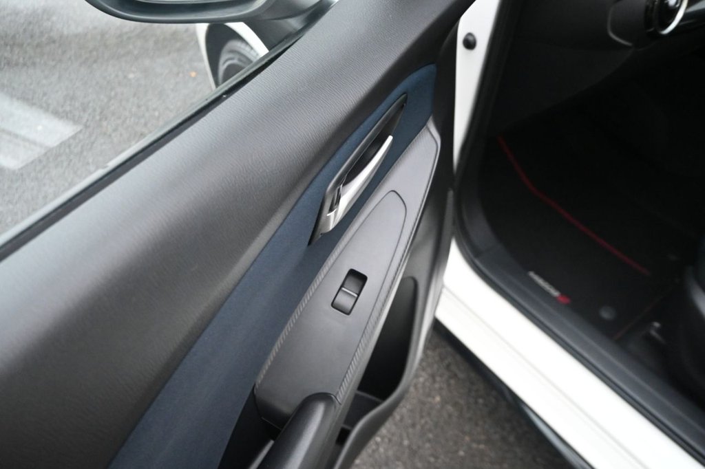 Used Mazda Mazda2 2016 for sale - 77133125: Photo 31