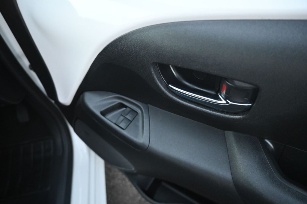 Used Toyota AYGO 2017 for sale - 76867928: Photo 13