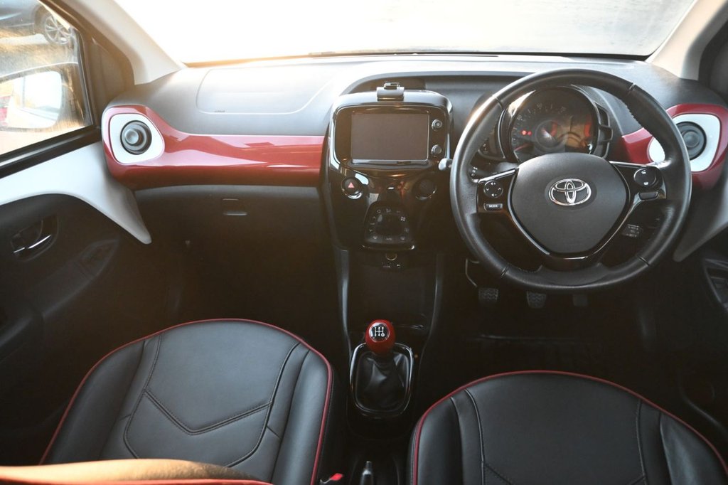 Used Toyota AYGO 2017 for sale - 76867928: Photo 14