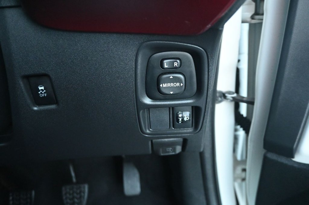 Used Toyota AYGO 2017 for sale - 76867928: Photo 26