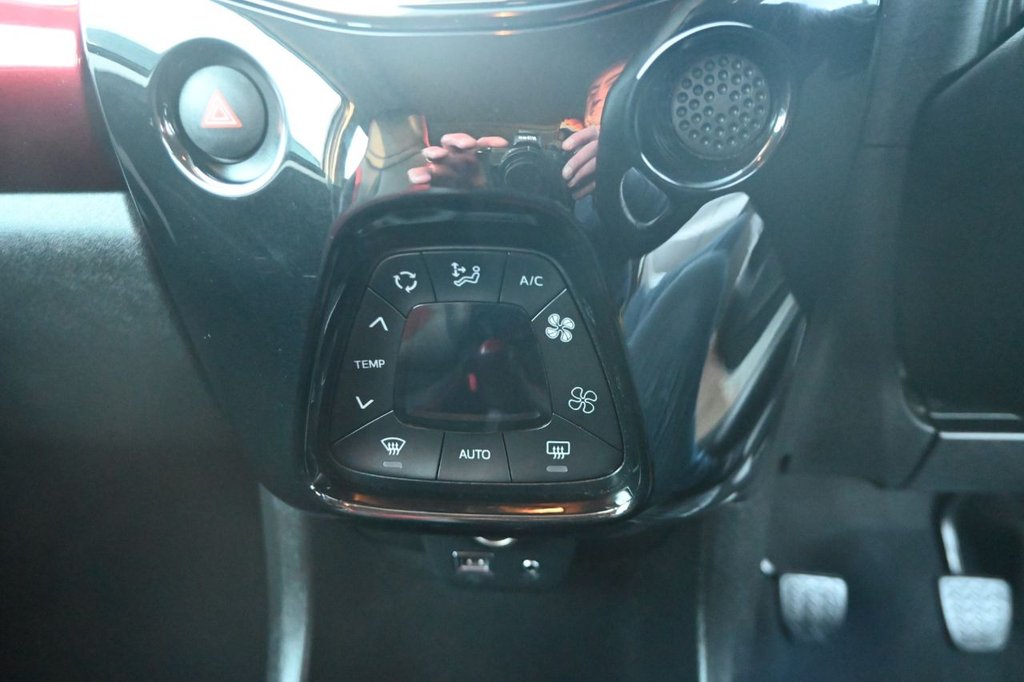 Used Toyota AYGO 2017 for sale - 76867928: Photo 31