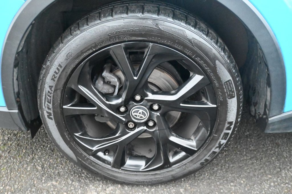 Used Toyota C-HR 2019 for sale - 76510273: Photo 9