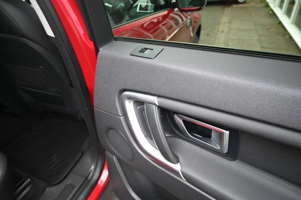 Used Land Rover Discovery Sport 2015 for sale - 76279559: Photo 21