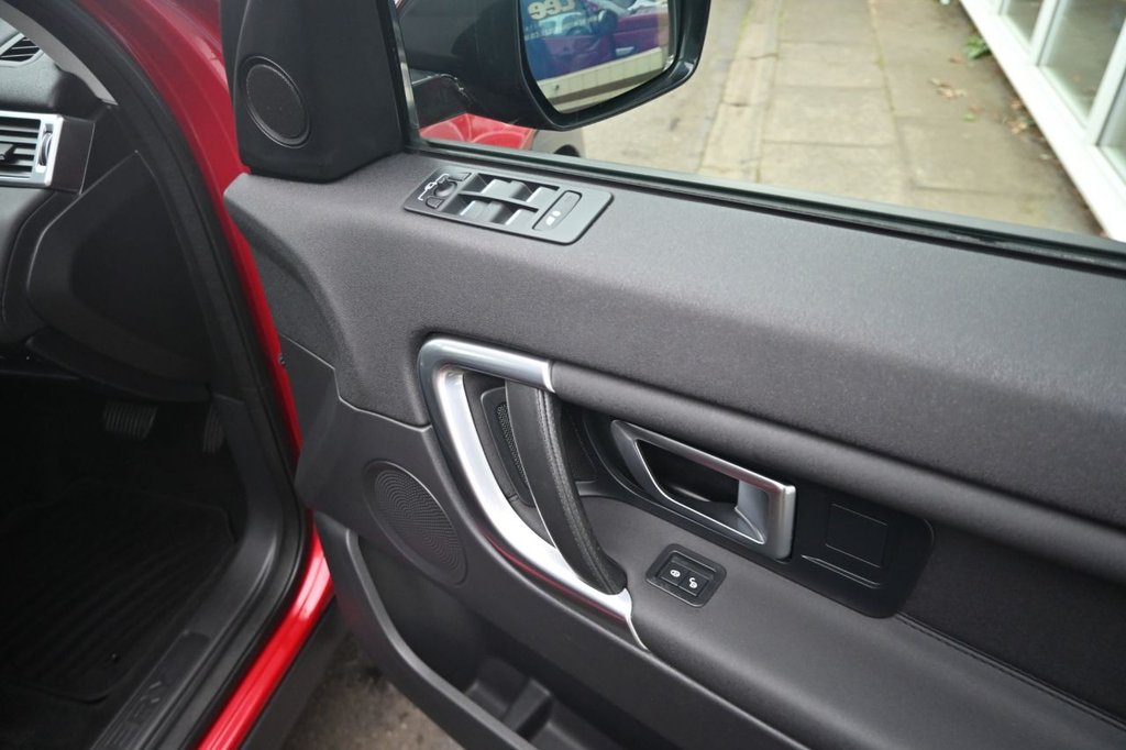 Used Land Rover Discovery Sport 2015 for sale - 76279559: Photo 23