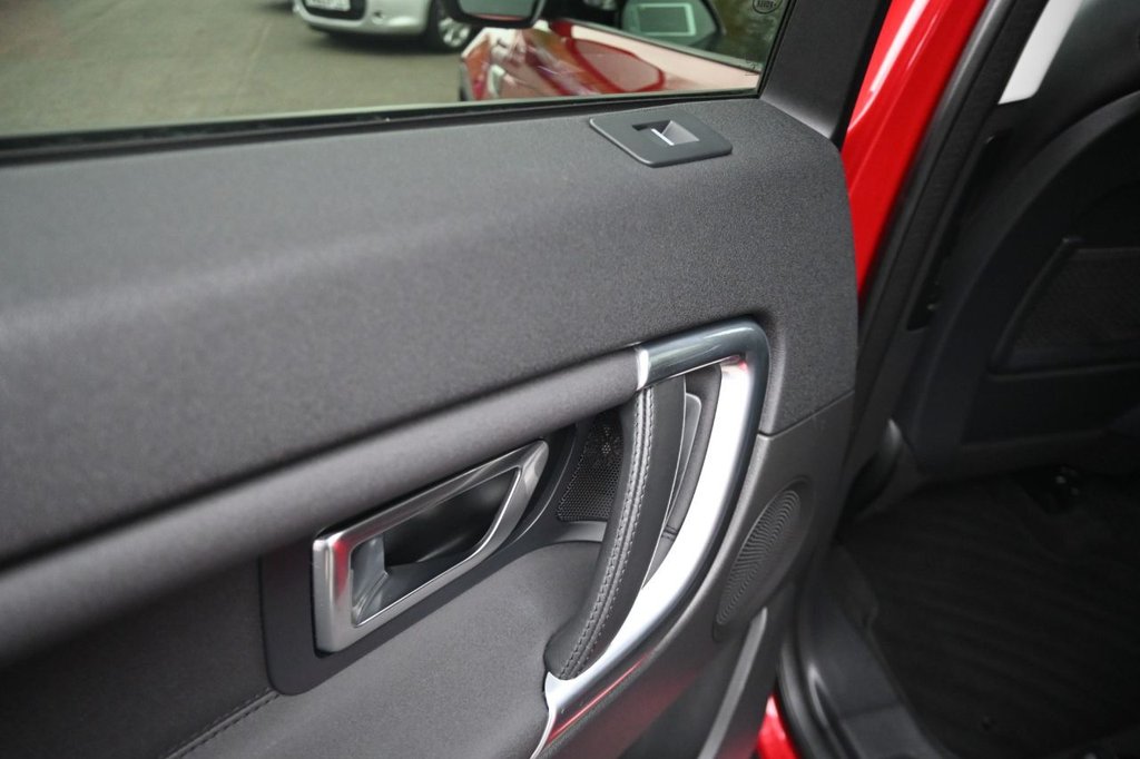 Used Land Rover Discovery Sport 2015 for sale - 76279559: Photo 39