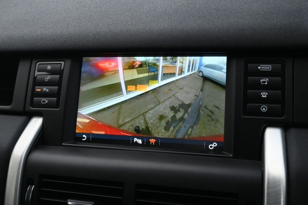 Used Land Rover Discovery Sport 2015 for sale - 76279559: Photo 8