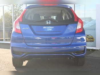 Used Honda Jazz 2018 for sale - 75833023: Photo