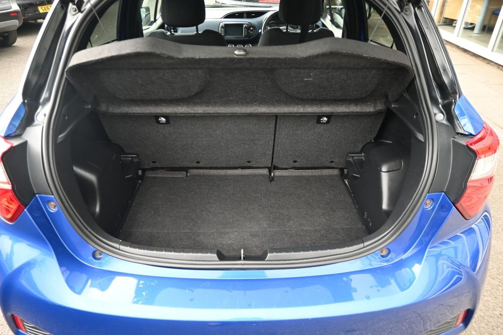 Used Toyota Yaris 2017 for sale - 75527826: Photo 11