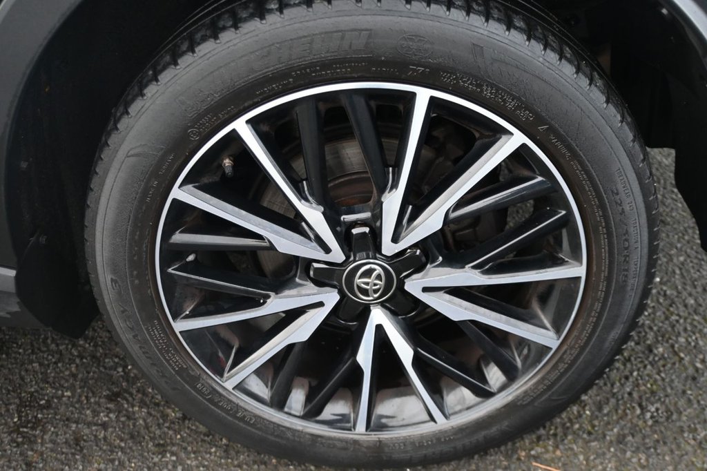 Used Toyota C-HR 2018 for sale - 76417549: Photo 11