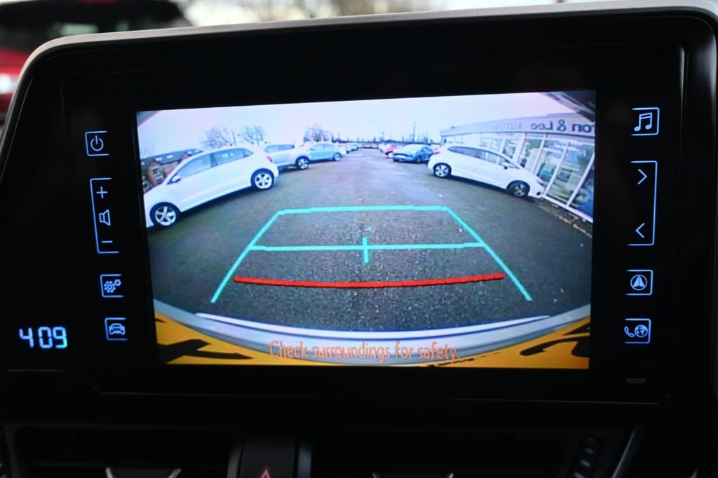 Used Toyota C-HR 2018 for sale - 76417549: Photo 15