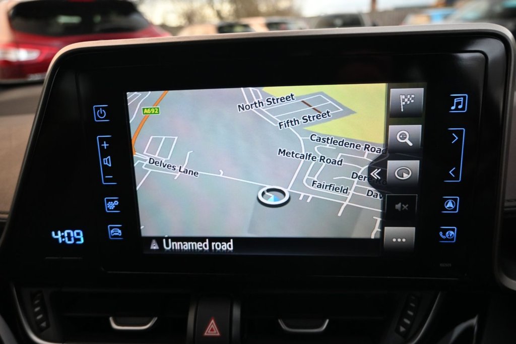 Used Toyota C-HR 2018 for sale - 76417549: Photo 18