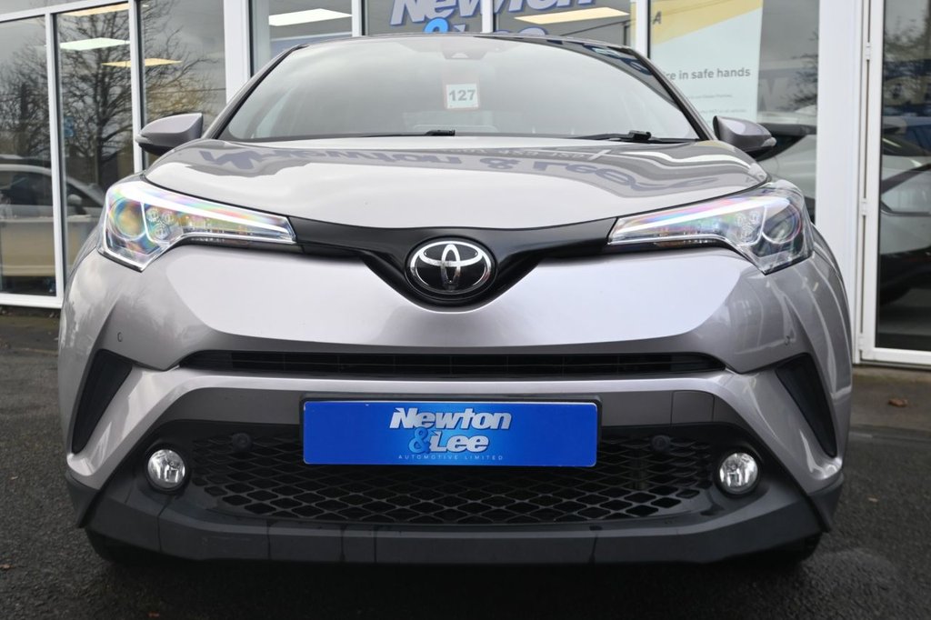 Used Toyota C-HR 2018 for sale - 76417549: Photo 2