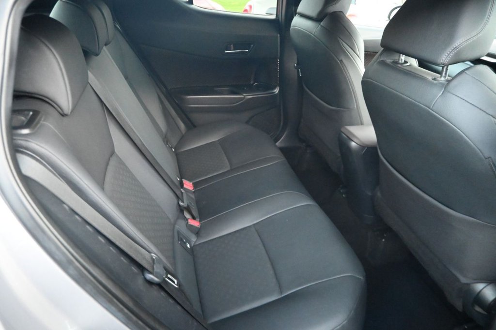 Used Toyota C-HR 2018 for sale - 76417549: Photo 28